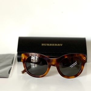 🔥🔥 NEW  burberry cat eye  havana sunglasses